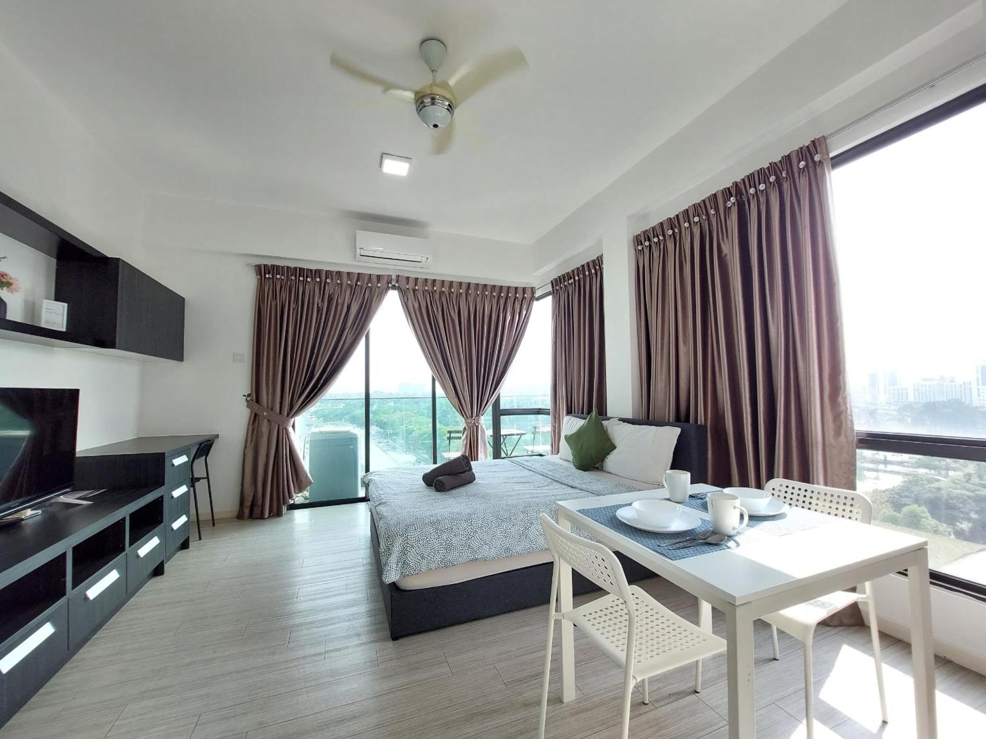 Inspired Homes @ Pj The Grand Sofo بيتالينغ جايا المظهر الخارجي الصورة